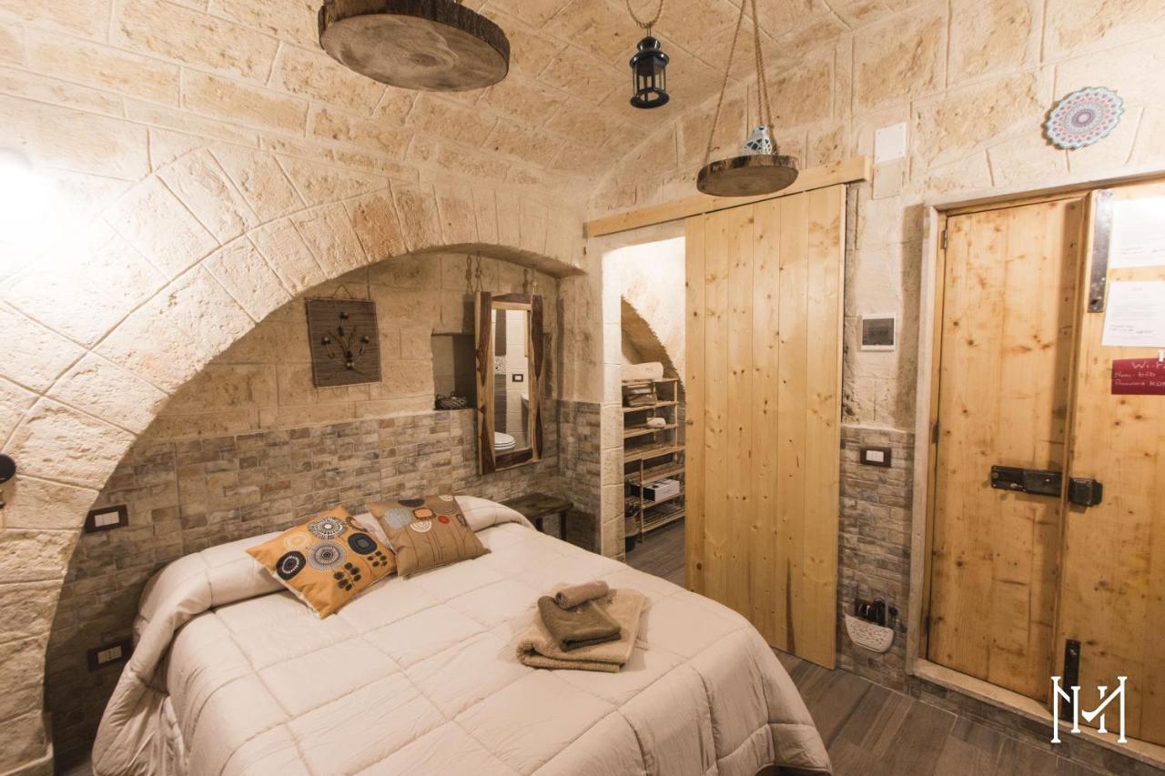 Mulberry House Bed & Breakfast Трани Екстериор снимка