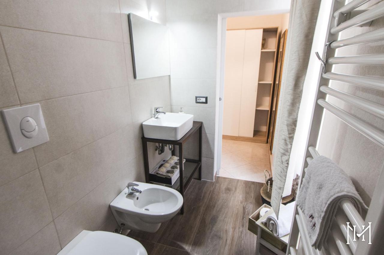 Mulberry House Bed & Breakfast Трани Екстериор снимка